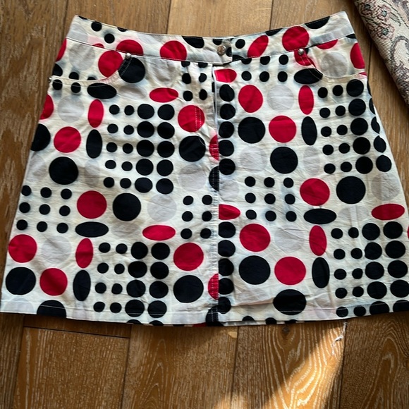 ABS by Allen Schwartz, miniskirt, polkadots, cotton, red, white and black size 8 - Picture 2 of 9